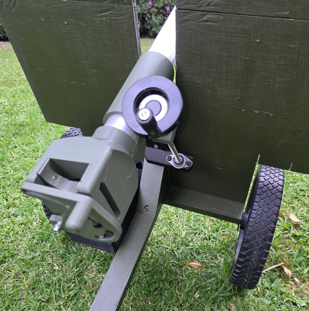 40mm Canon Breach Closed