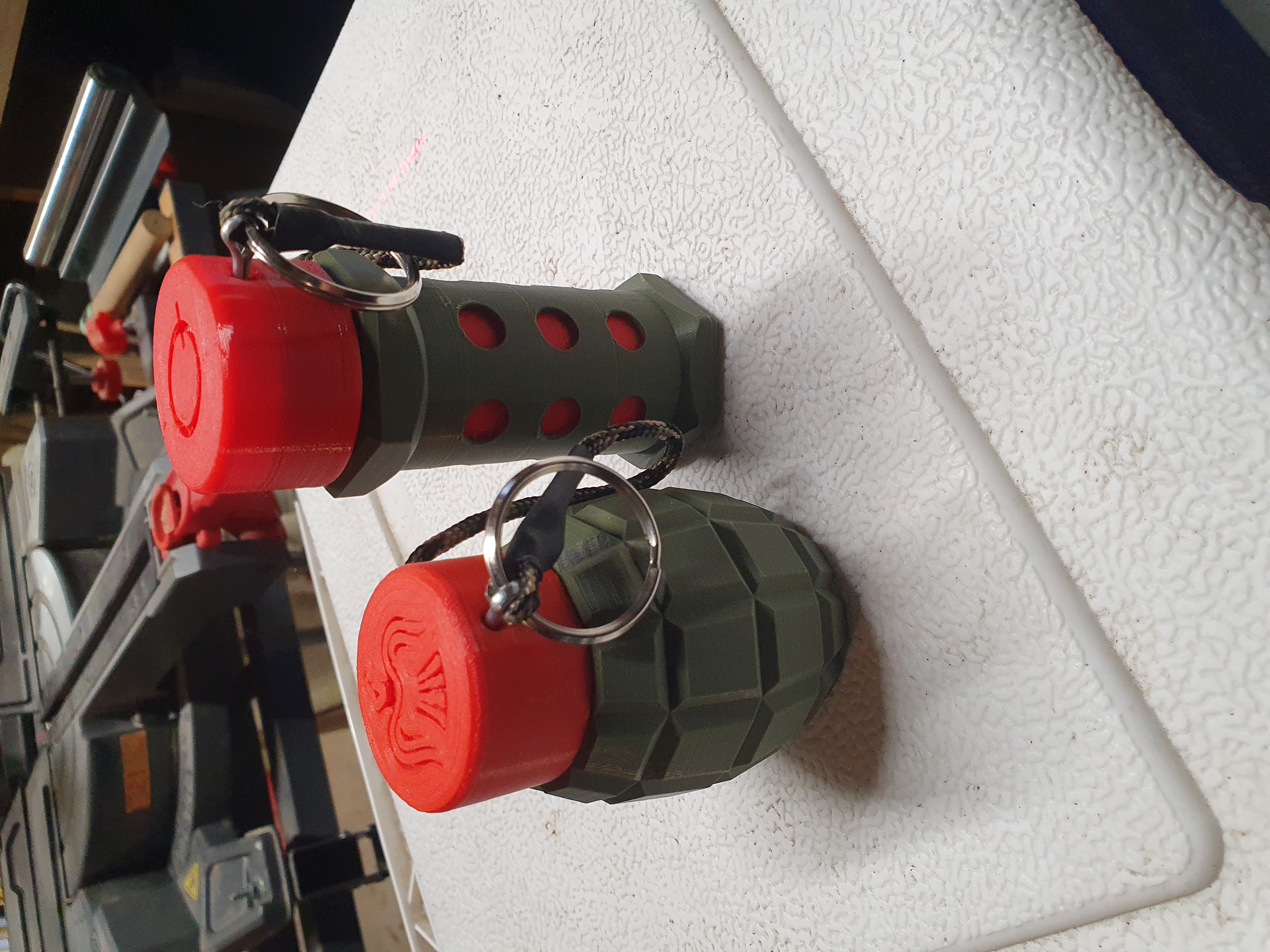 Mk2 and M84 type sound grenade